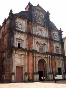 Гоа. Базилика Bom Jesus.